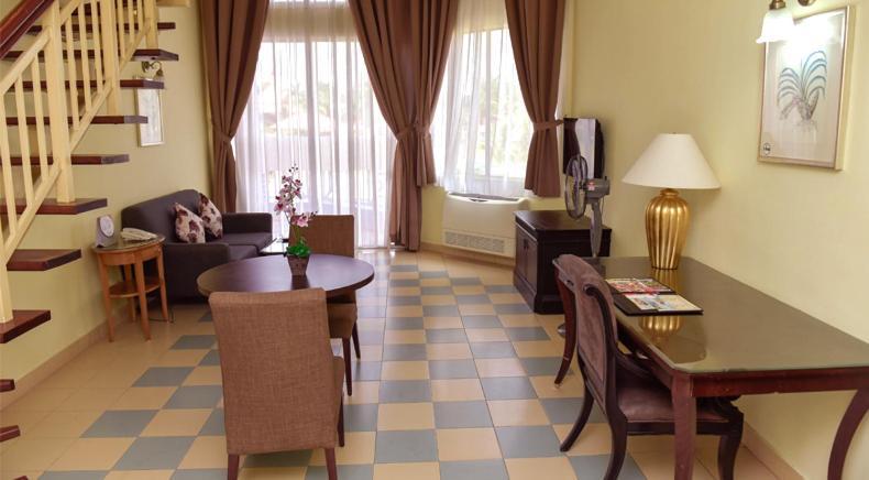 Residenz In Lotus Apartment